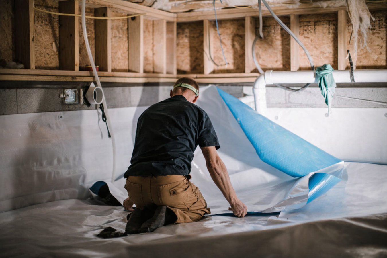 Crawl space vapor barrier